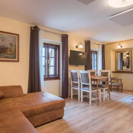 Vila Radolca Apartments & Rooms Radovljica Exterior foto