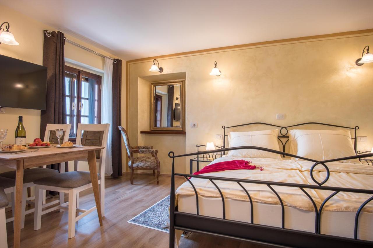 Apartment Radolca & *
